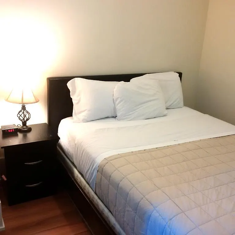 Trinity Suites - Luxury Condo On Front Street Apartment