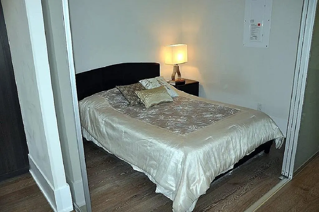 Trinity Suites - Luxury Condo On Front Street 0*, Toronto