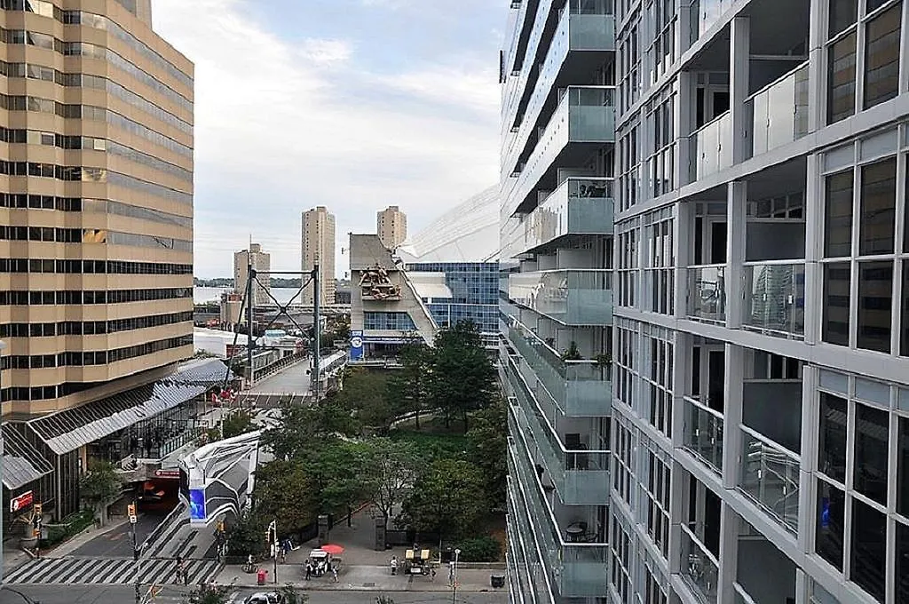 Apartment Trinity Suites - Luxury Condo On Front Street Canada